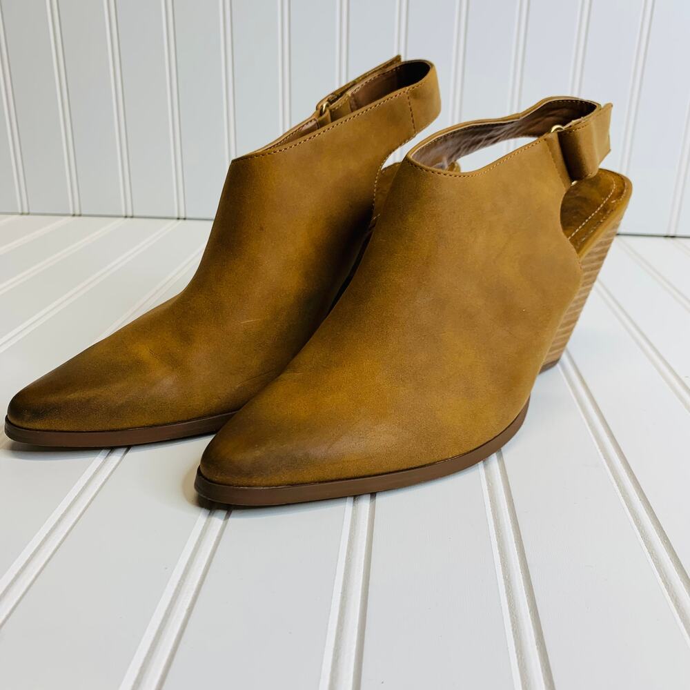 Charles by Charles David Brown Tan Bootie Sz 8.5